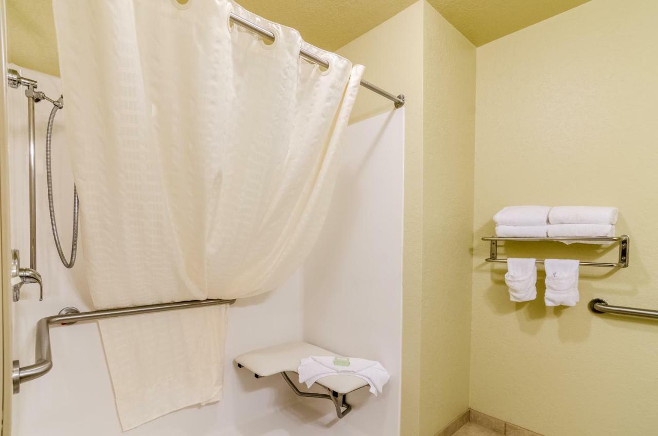 Cobblestone Inn And Suites - Eaton المظهر الخارجي الصورة