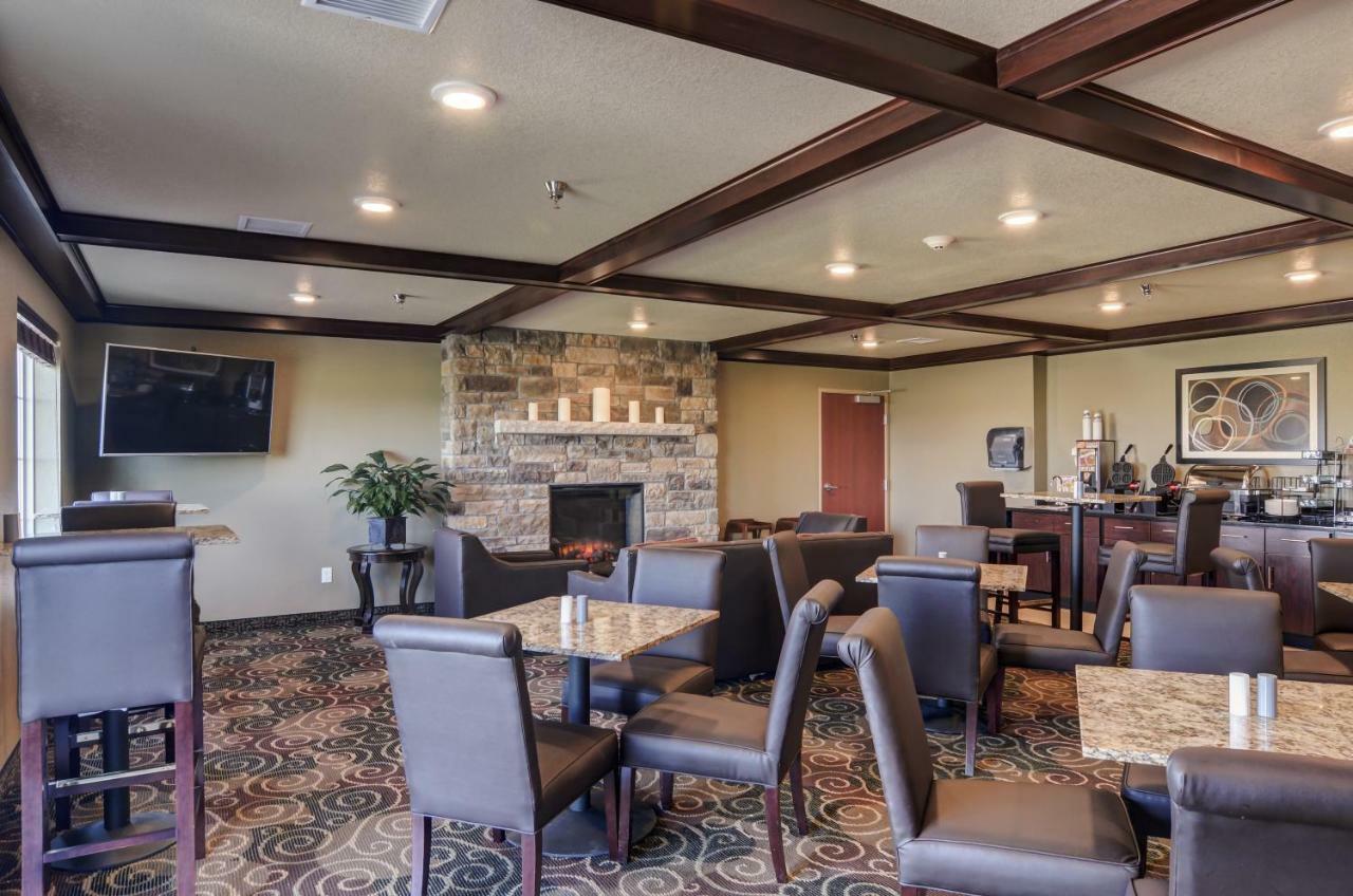 Cobblestone Inn And Suites - Eaton المظهر الخارجي الصورة